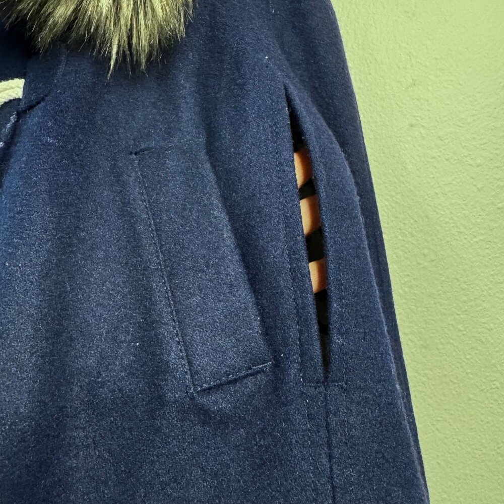 COUNTRY ROAD Wool Hooded Cape Girls 5 Navy Blue Winter Coat Faux Fur Pom Ties - Picture 5 of 12